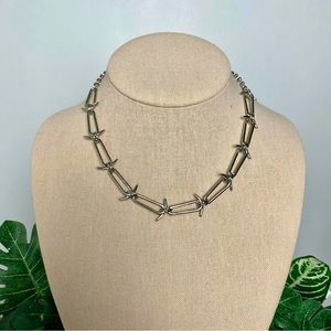 BARBED WIRE SILVER NECKLACE
